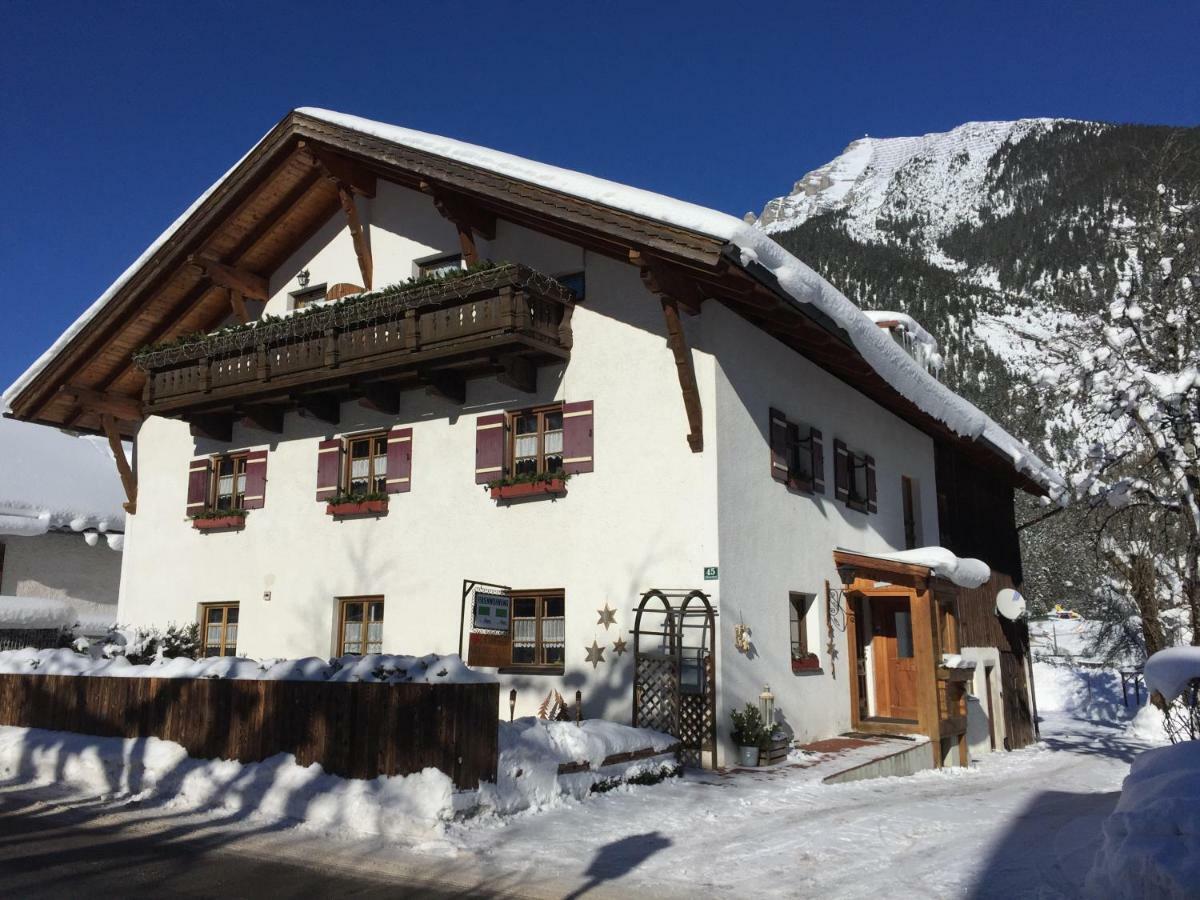 Alpenperle Lägenhet Bichlbach Exteriör bild